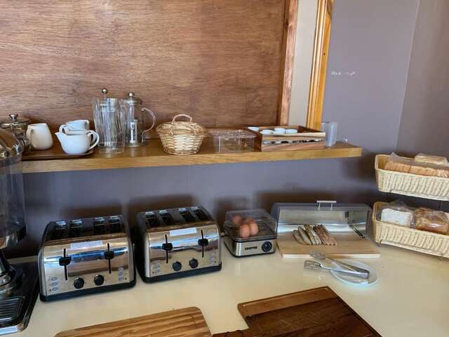 Отель Fernhill Lodge Carrigaline Корк-8